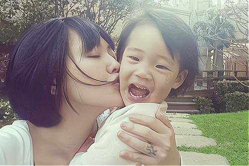 别惹真千金她爸是超级女儿奴,揭秘真千金背后的神秘父亲